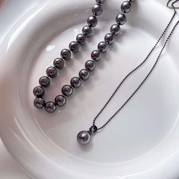 Black Pearl Jewelry Set - Picture 3 of 4